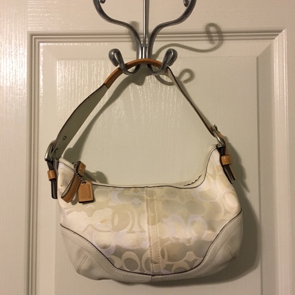 Handbag - Picture 2 of 6